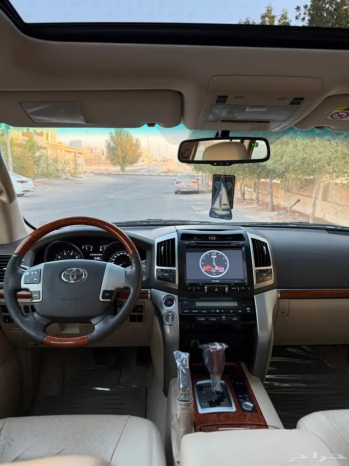 لاندكروزر VXR فكسار 2015 بريمي ( وكالة ) 28