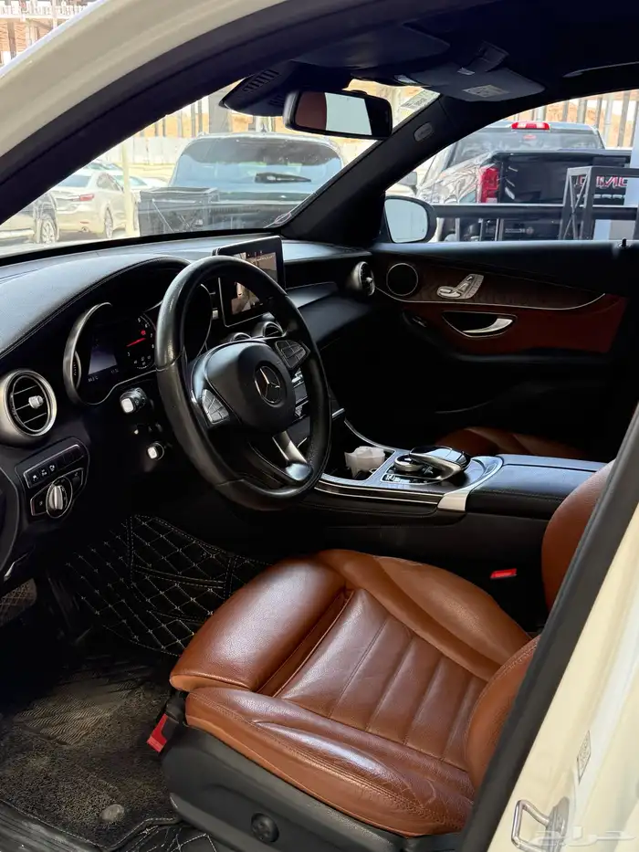 مرسيدس GLC.300.2017 عداد قليل 6