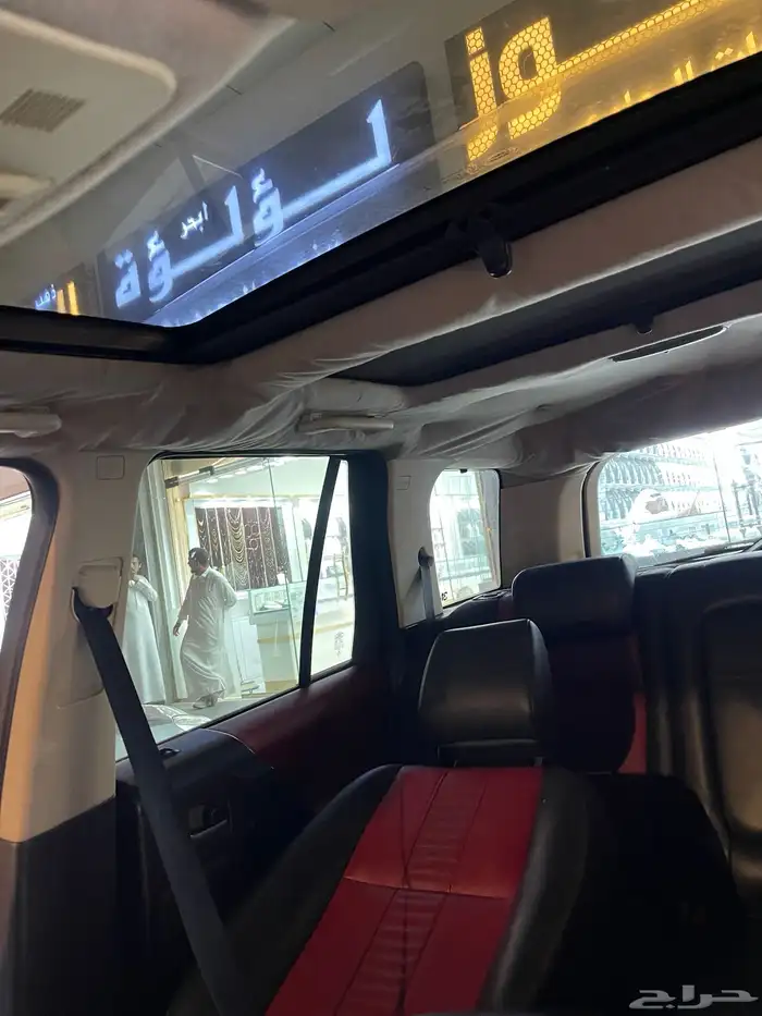 لاند روفر 10