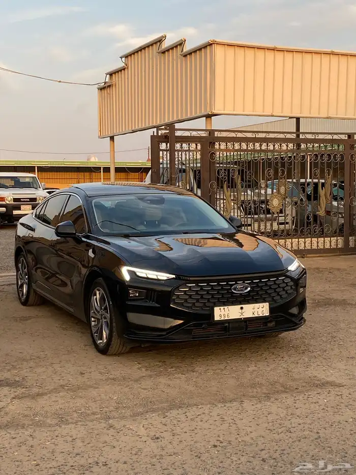 فورد تورس 2023 تيتانيوم 2