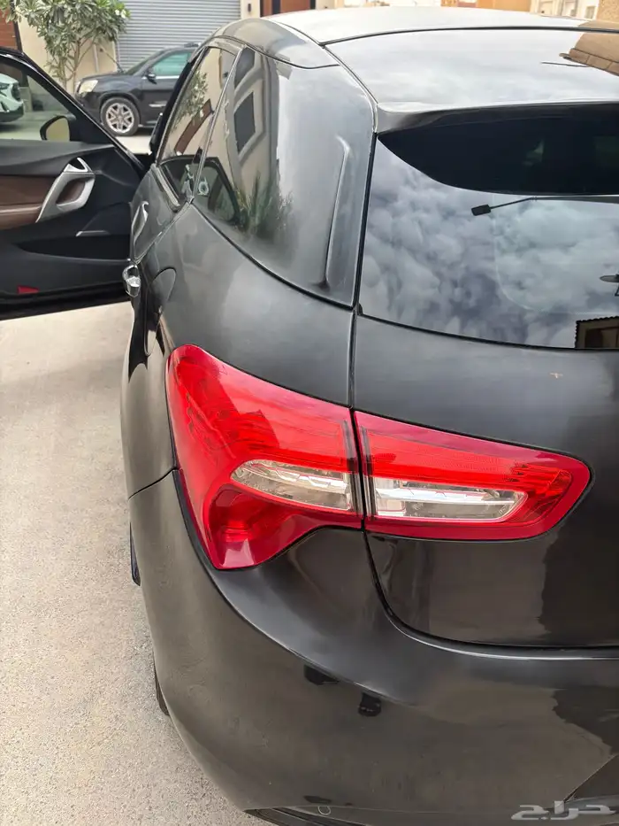 ستروين DS5 لعشاق الذوق والتصميم الفرنسي 2014 16