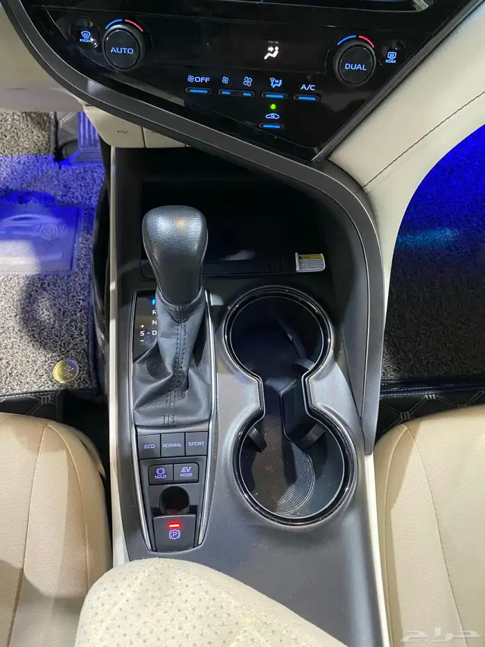 للبيع كامري 2023 هايبرد GLE فل كامل عبداللطيف عداد 70 الف 19