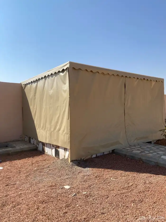 مظلة جلسة مع ستائر متحركة 3