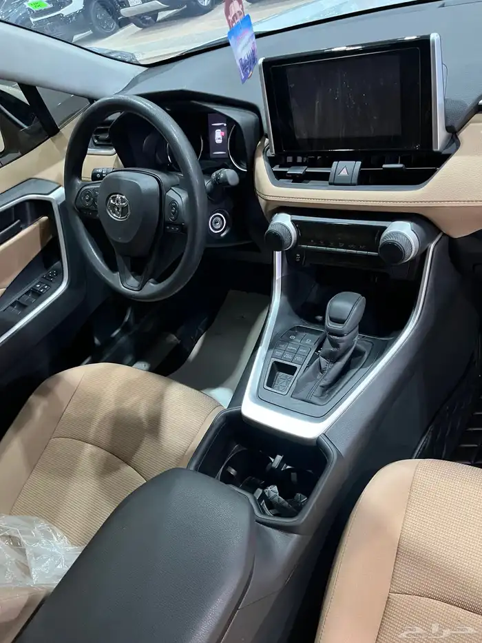 راف فور 2025 دفع رباعي ممشى قليل 17