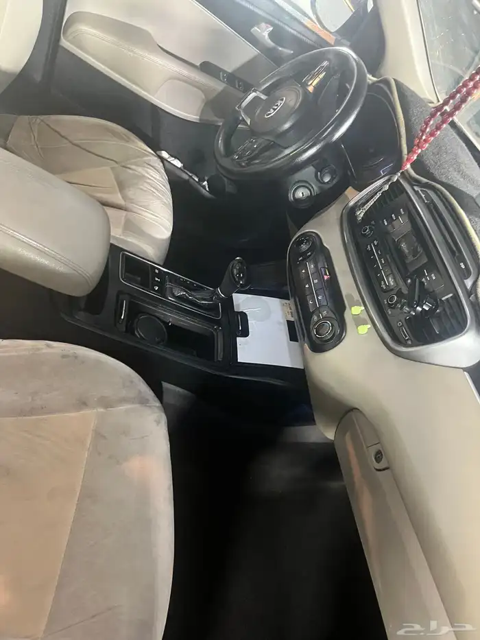 كيا سيورنتو 2016 3