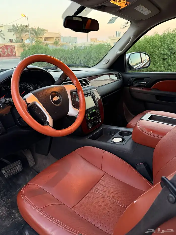 للبيع شيفروليه تاهو 2010 13