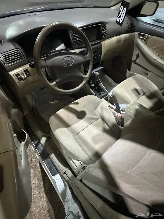 للبيع كورلا موديل 2004 3