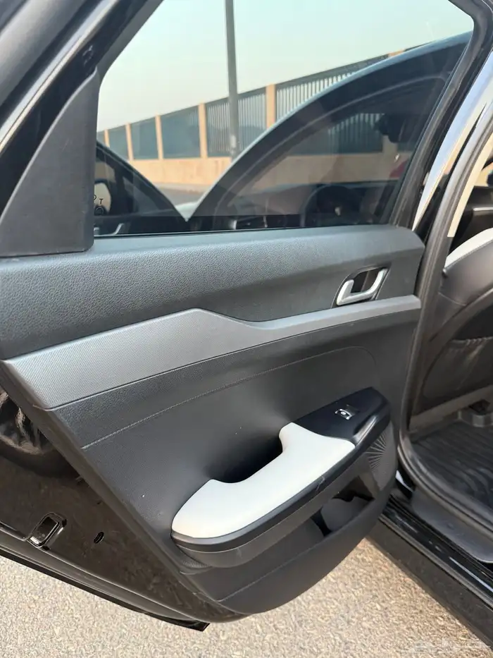 كيا K5 2020 بحالة الوكاله 15