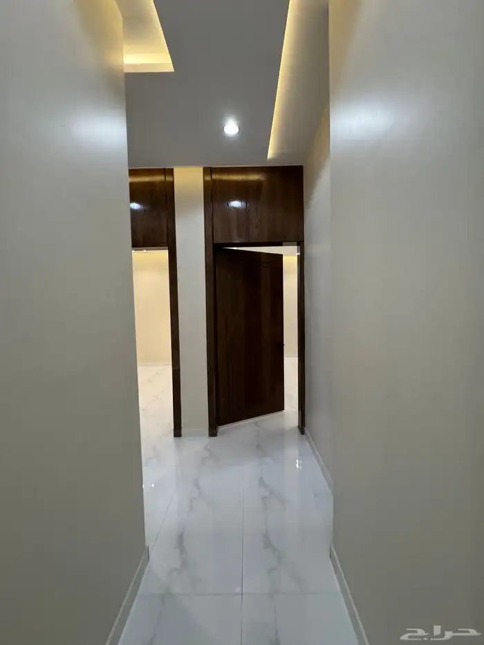 للبيع بالمحاله قرب حديقه المليون متبقي شقه علويه 530 الف 10