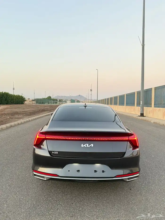 كيا K8 2022 بحالة الوكاله 9