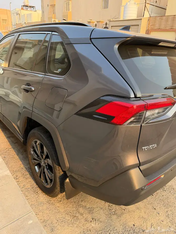 تويوتا راف 4 2024 7