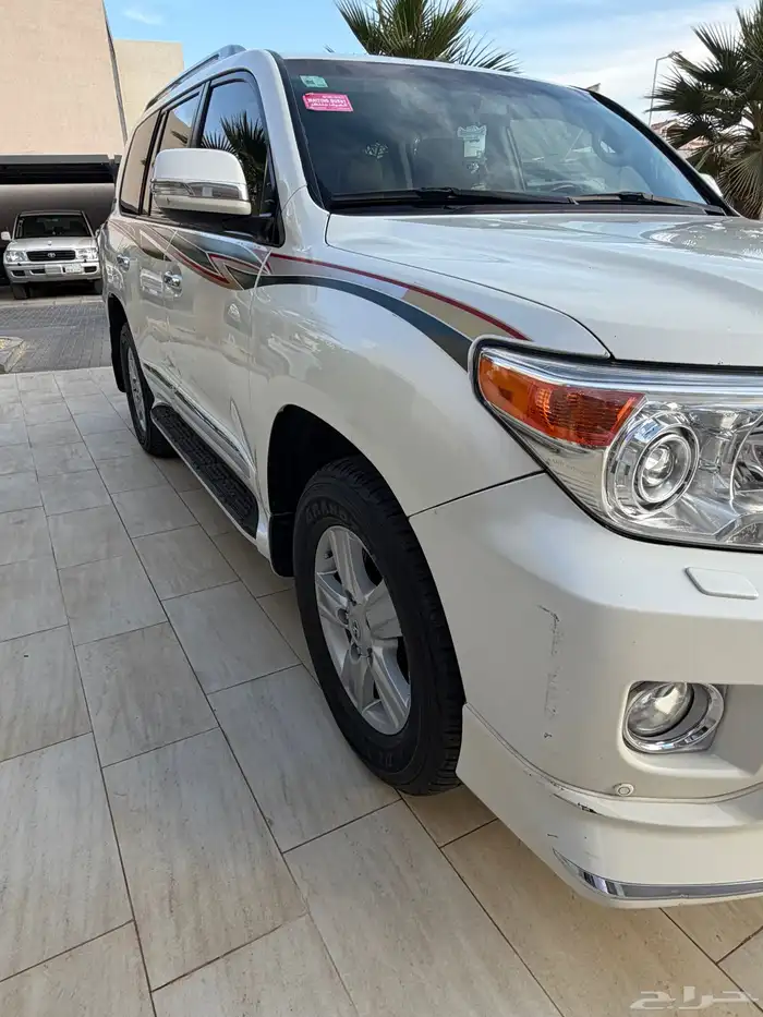 لاندكروزر جكسار 2015 بريمي 8 سرندل ممشى قليل 8