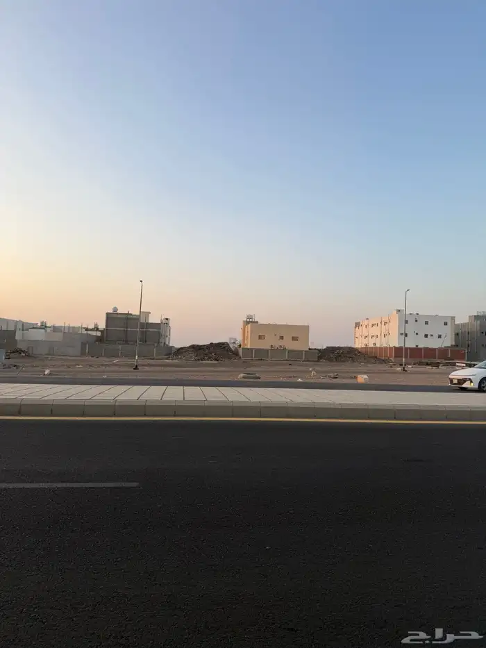 للبيع ارض تجارية في مخطط النبلاء م660 خلف خلاف بعد محطة نفط 41