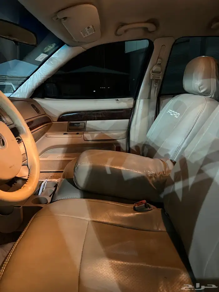 فورد جراند ماركيز 2008 9