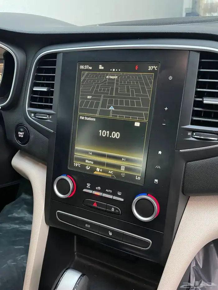 2018 رينو ميقان نص فل شاشة كبيرة 21