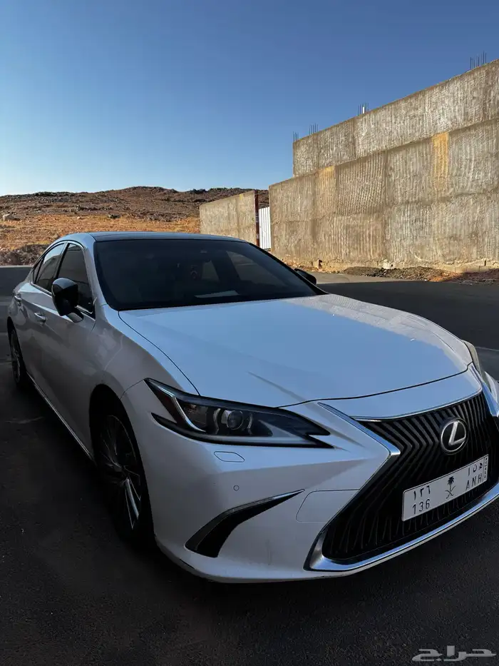لكزس ES 2019 CC 3
