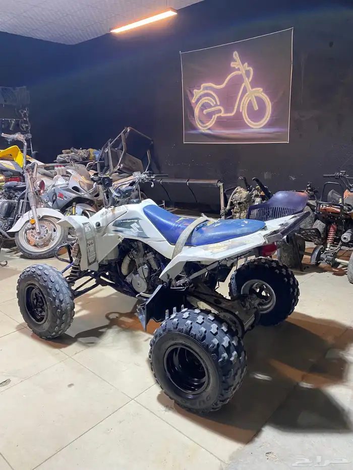 للبيع دباب سزوكي زد 400 5