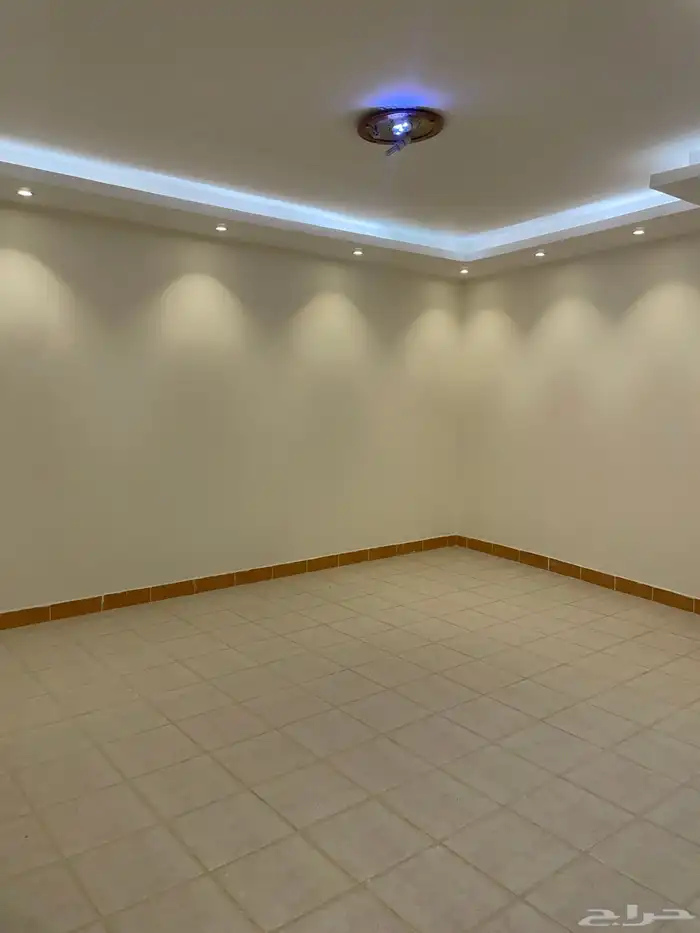 للايجار عدد 9 شقق عوائل بحي الغدير 6