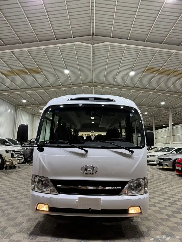 للبيع باص هونداي كونتي ديزل موديل 2014 ممشي قليل 30راكب 1