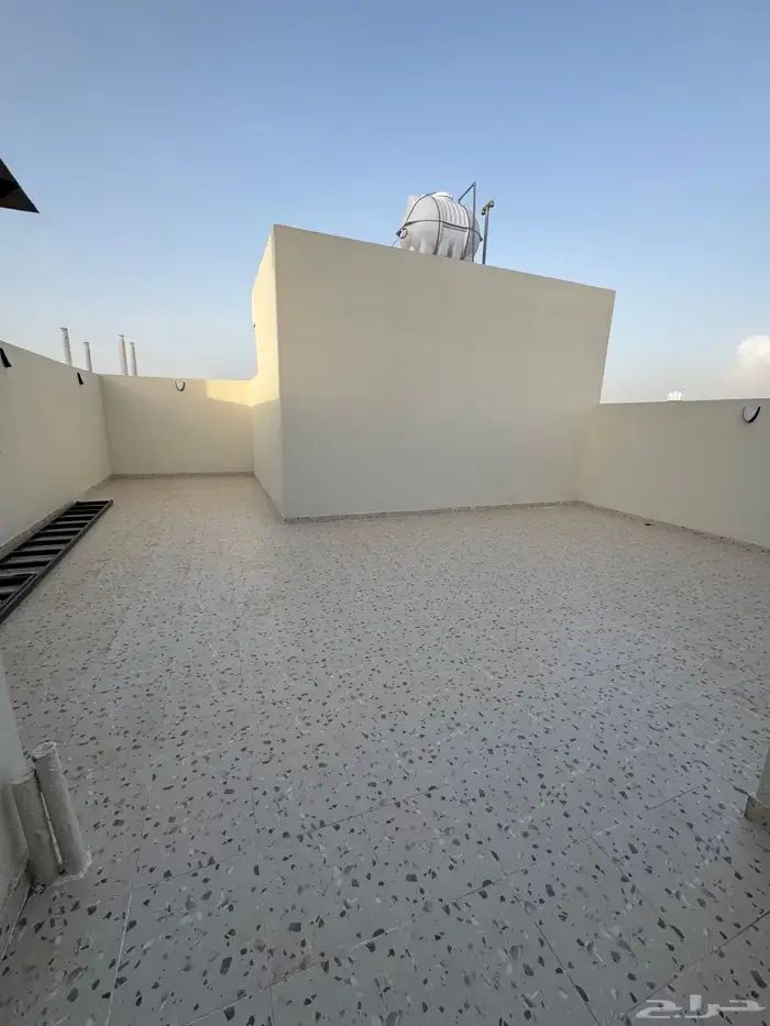 للبيع بالمحاله قرب حديقه المليون متبقي شقه علويه 530 الف 15