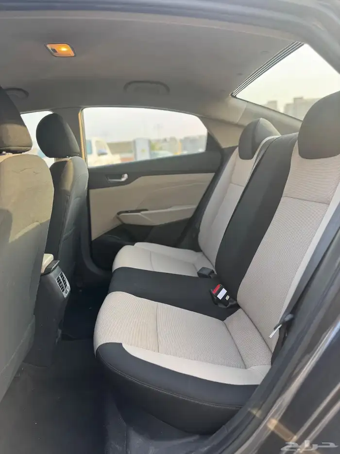 هونداي اكسنت موديل 2021 السعر 35000 الف 12