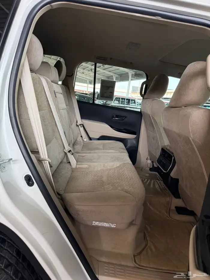 تويوتا جي اكس أر L2 موديل 2025 سعودي 18