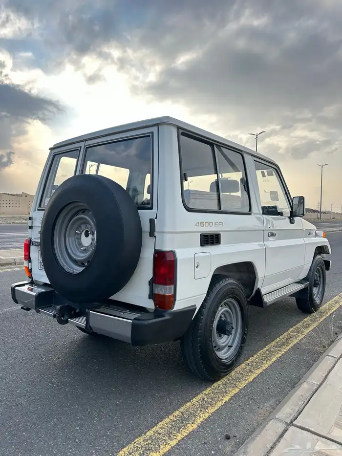 ربع 94 ماشي 200 نضيف جدا نادر اخوه 60