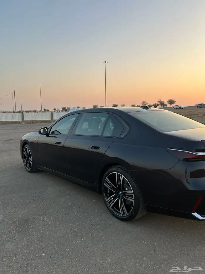 BMW 735 ام كت 19