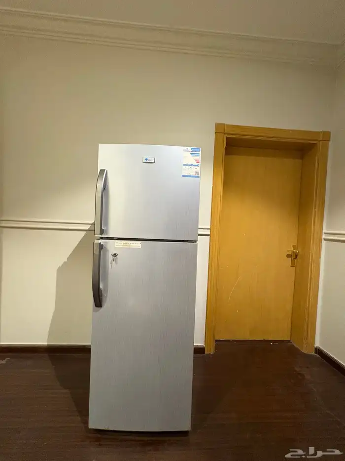 ثلاجة ماندو نظيفة جدا  بابين (بدون أعطال) 0