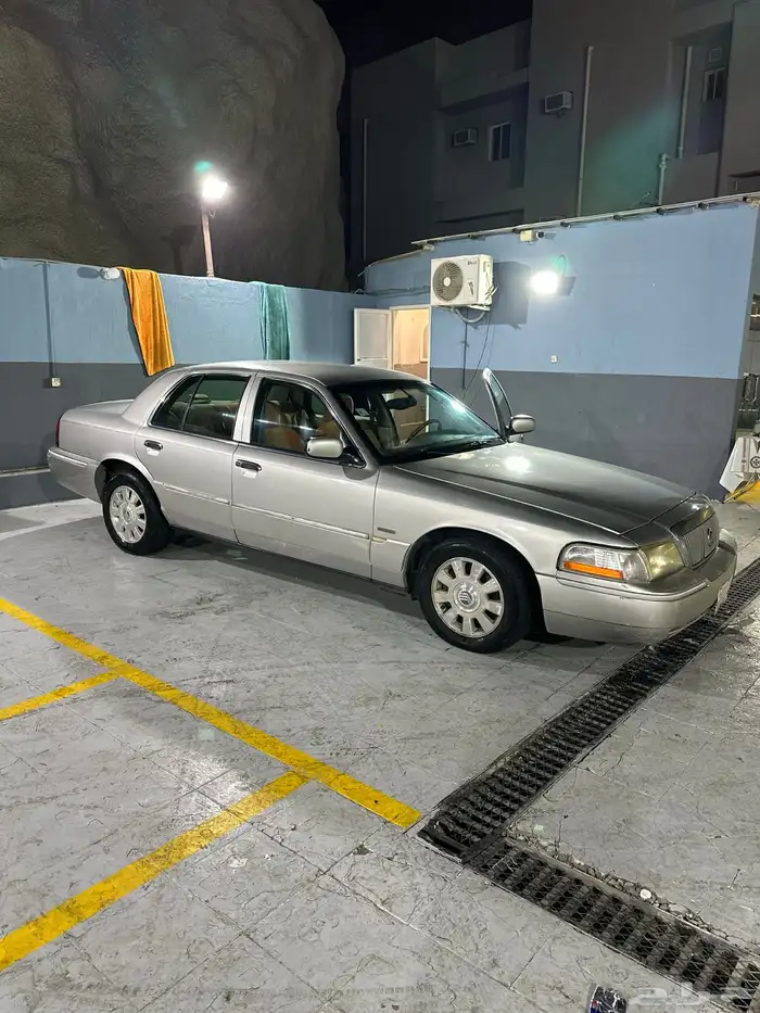 فورد قراند ماركيز لوحه مميزه 3