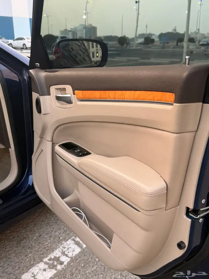 كرايسلر C300 هيمي 2014 ممشى قليل مالك ثاني 23