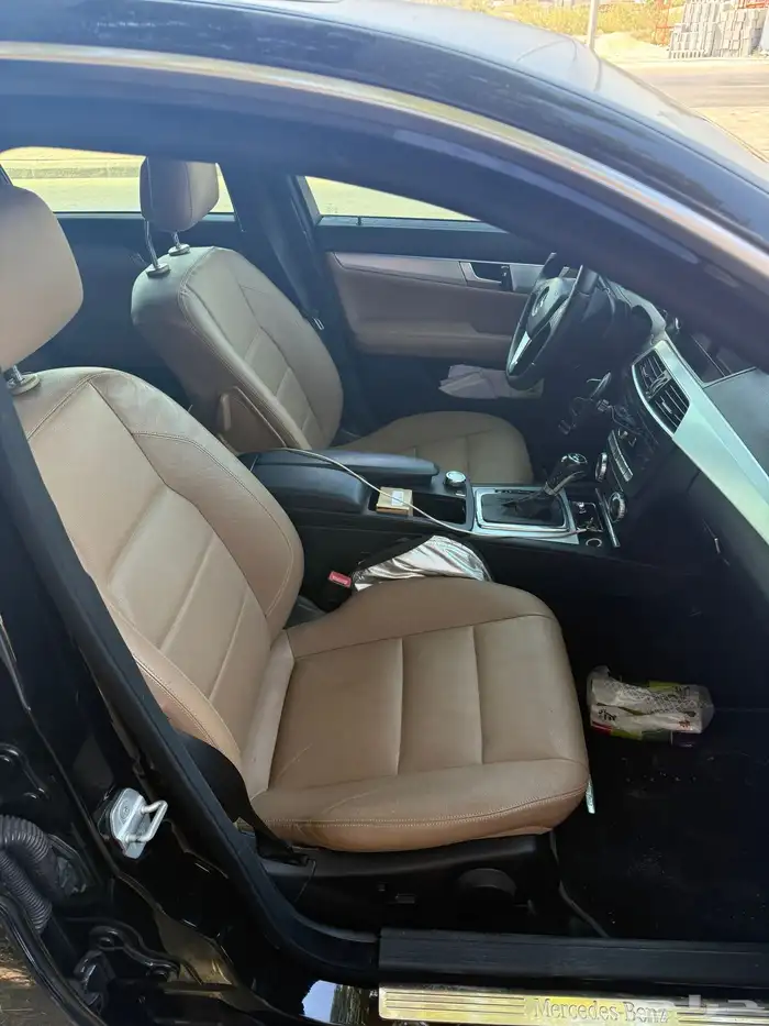 مرسدس بنز C200-2012 9