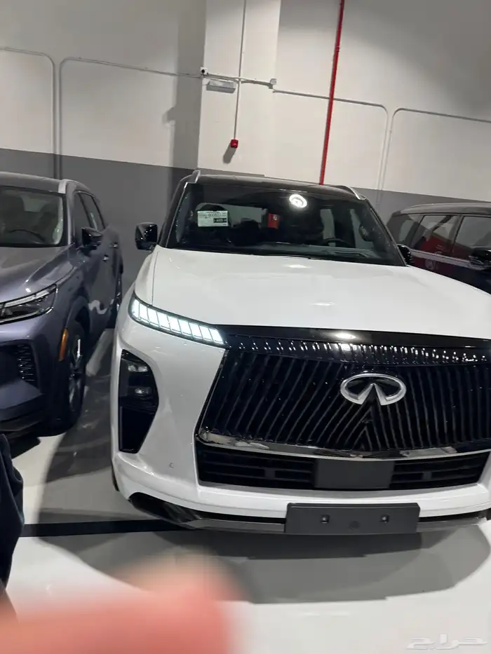 للبيع انفنتي QX80 موديل 2025أوتوجراف ابيض وكاله جديد صفر 2