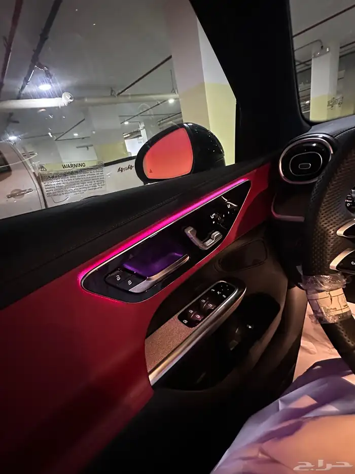 مرسيدس GLC300 AMG موديل 2025 شبه جديد ضمان الجفالي سعر لقطه 26