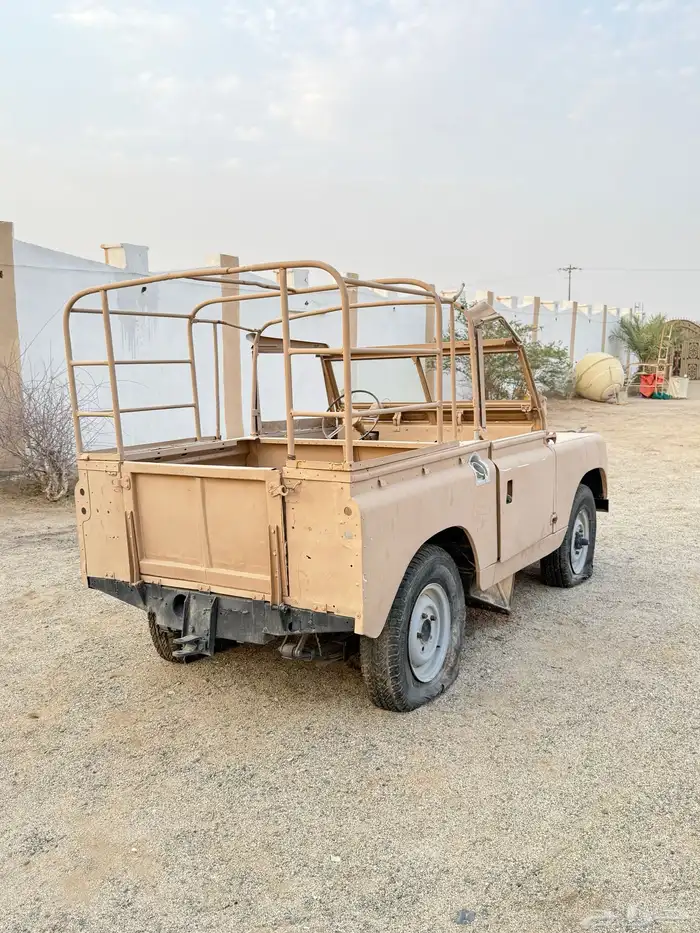 للبيع سياره نادره لاند روفر ديفندر 1960 3