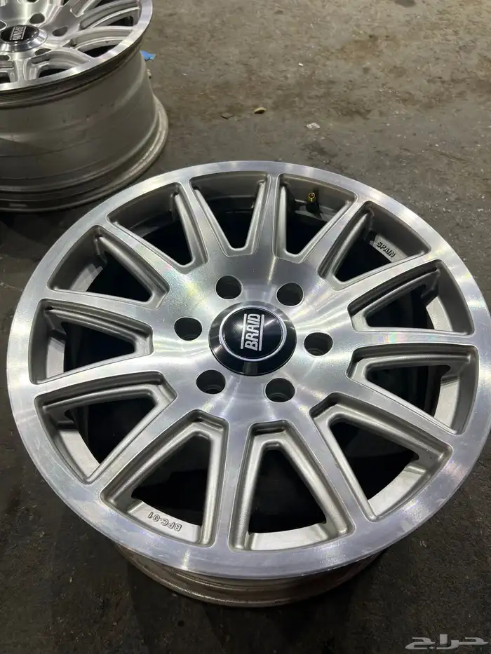 جنوط البرايد نيكل 6 مسمار مقاس 17 يركب علا جيب 23 وا جمس 4