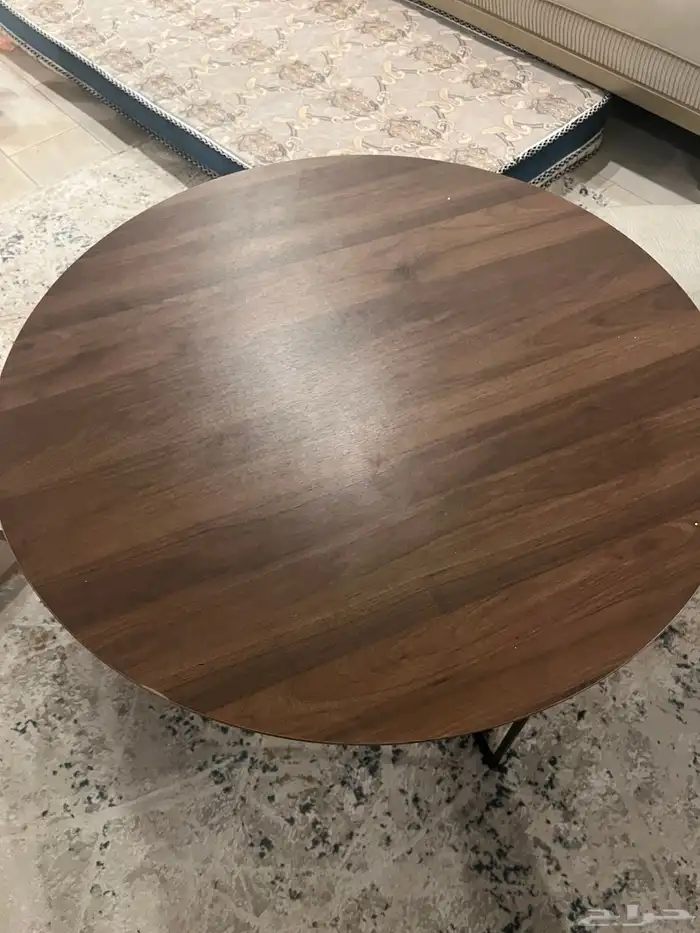 طاوله خشبيه 0