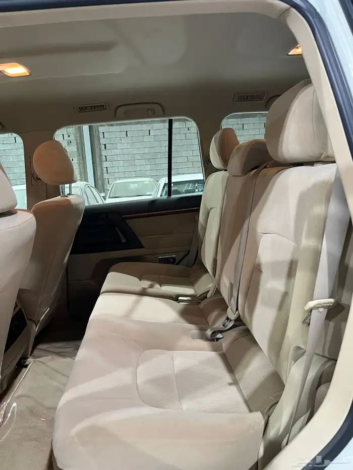 لاندكروزر 2014 شبه الجديد 29