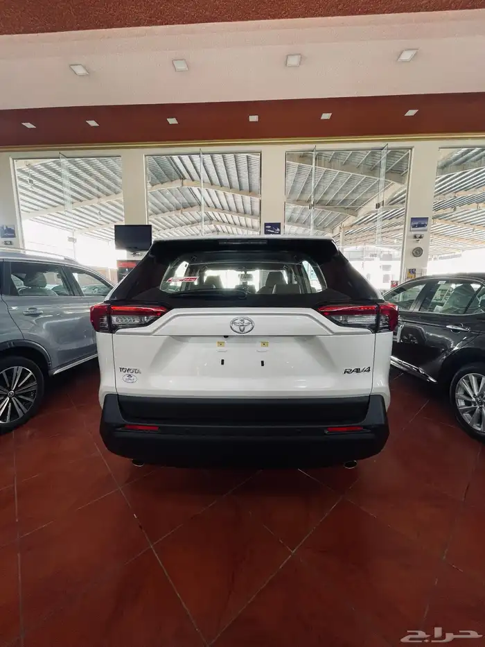 تويوتا راف فور - استاندر - 2025 5