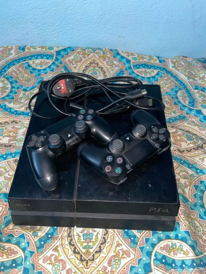 سوني 4 للبيع نظيف 1