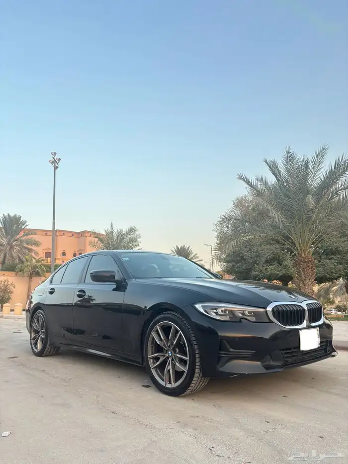 بي ام دبليو BMW 320i 4