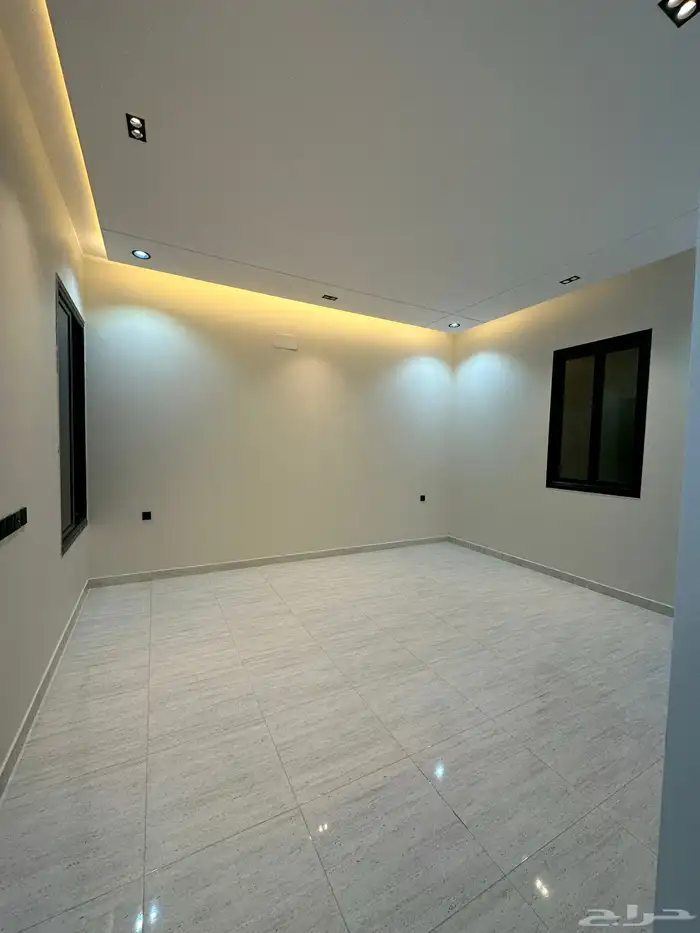 للبيع ادوار ارضية وعلوية بمساحة 240 متر خميس مشيط 10