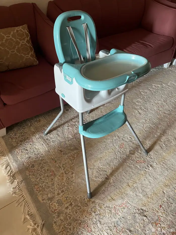 كرسي طعام للطفال نظيف للبيع 0