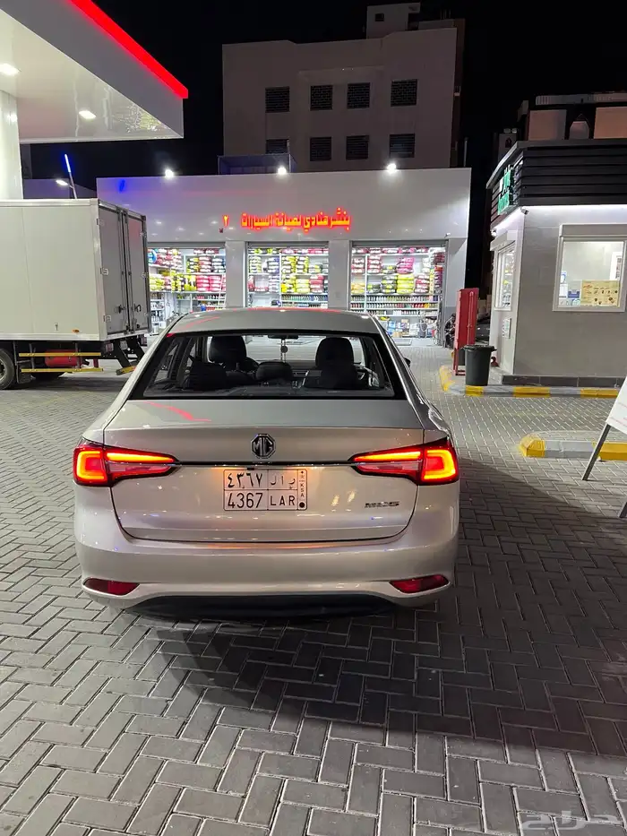 سياره ام جي 2022 4