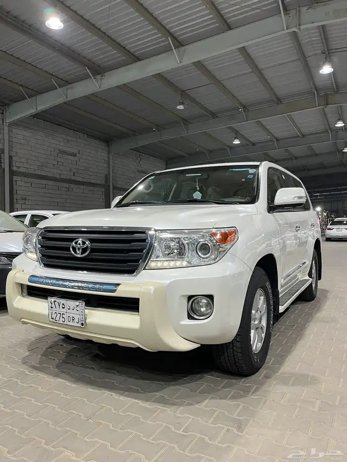 لاندكروزر 2014 شبه الجديد 2