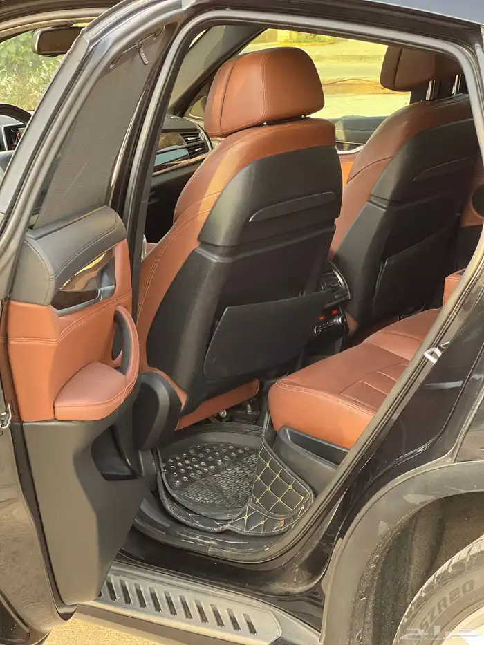 بي ام دبليو X6 نظيف للبيع 9