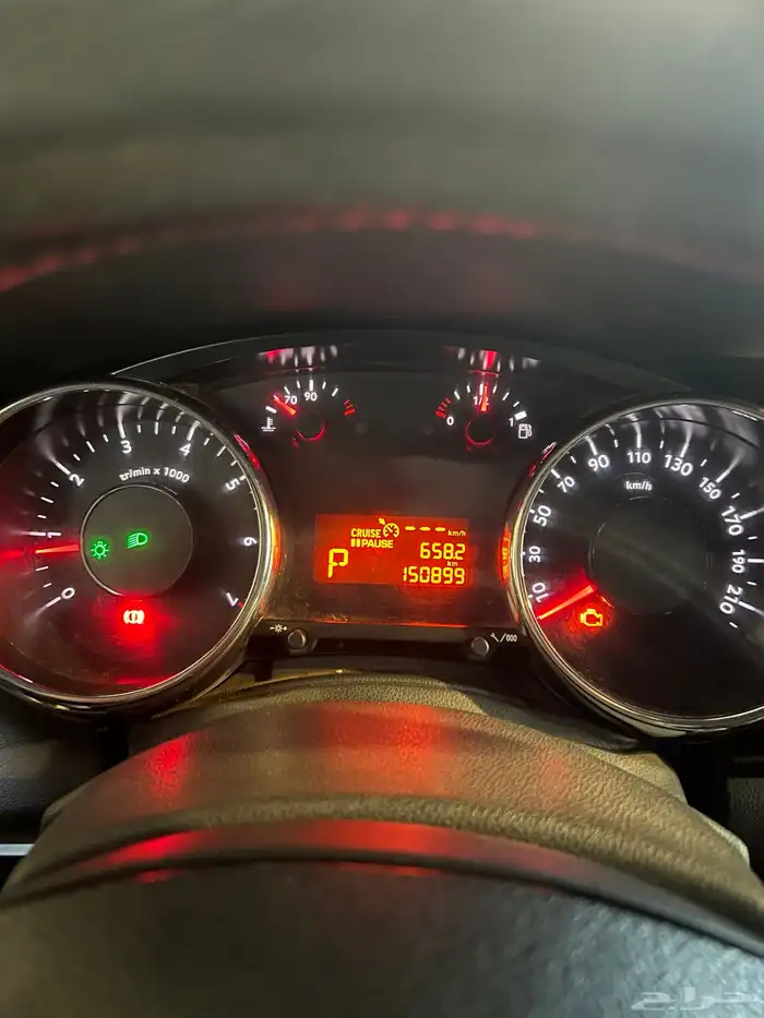 سيارة بيجو 3008 للبيع موديل 2013 2