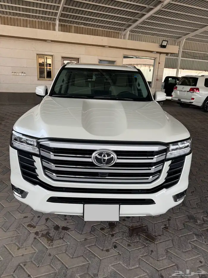 تويوتا جي اكس أر L2 موديل 2025 سعودي 3