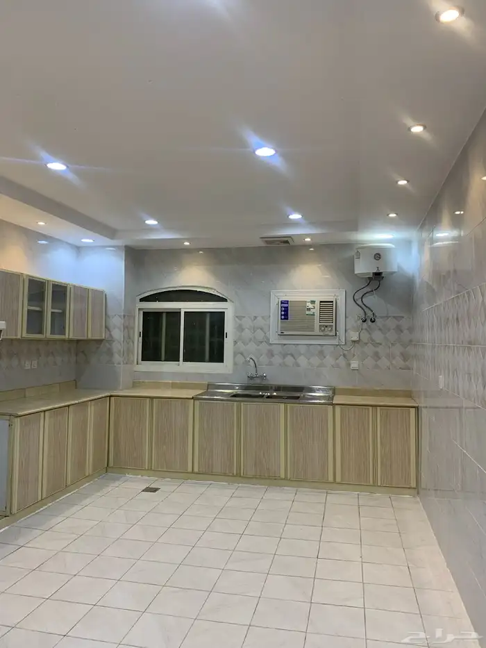 للإيجار شقة (نصف فيلا ) سلطانة مستشفى فقيه 3