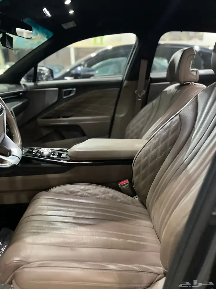 كيا كي 8 2023 8